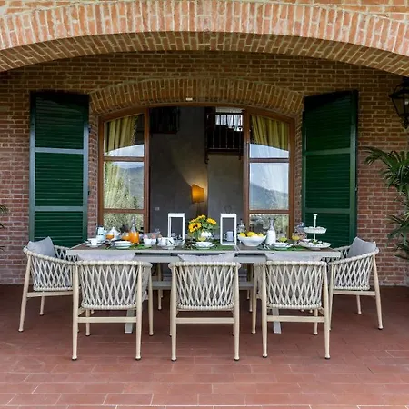 Villa Adisa 8, Emma Uzzano